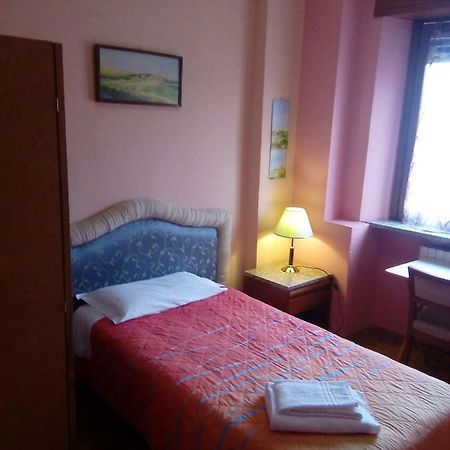 Star One Hotel Милано Екстериор снимка